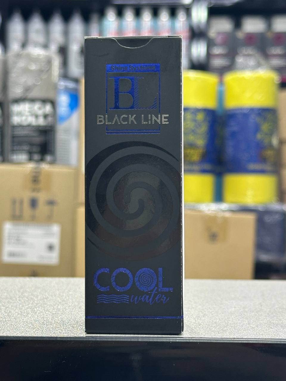 Shine Systems Black Line CoolWater - ароматизатор для авто и дома, 50 мл
